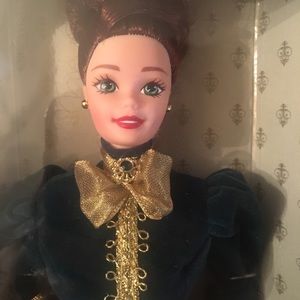 YULETIDE ROMANCE BARBIE collectible1996